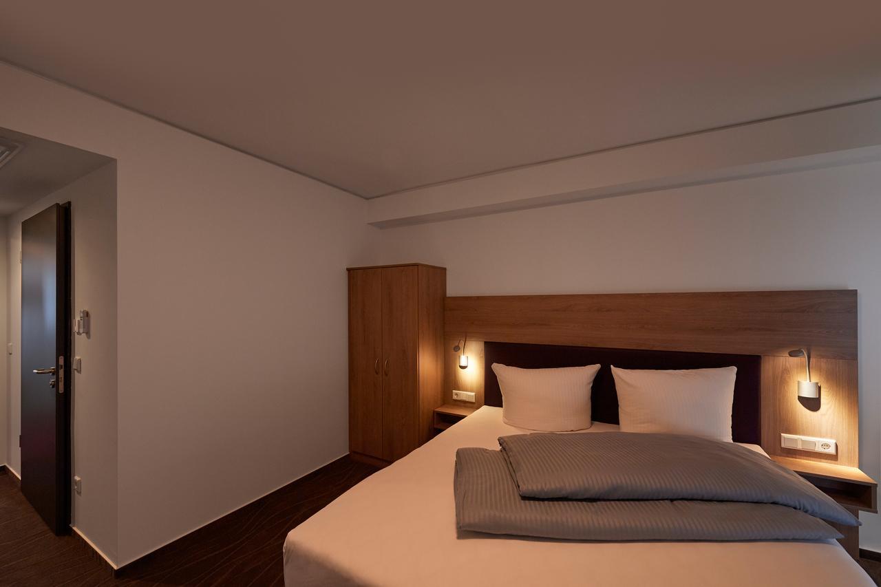 Hotel New In Gaimersheim ภายนอก รูปภาพ