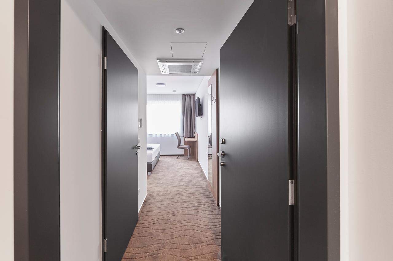 Hotel New In Gaimersheim ภายนอก รูปภาพ